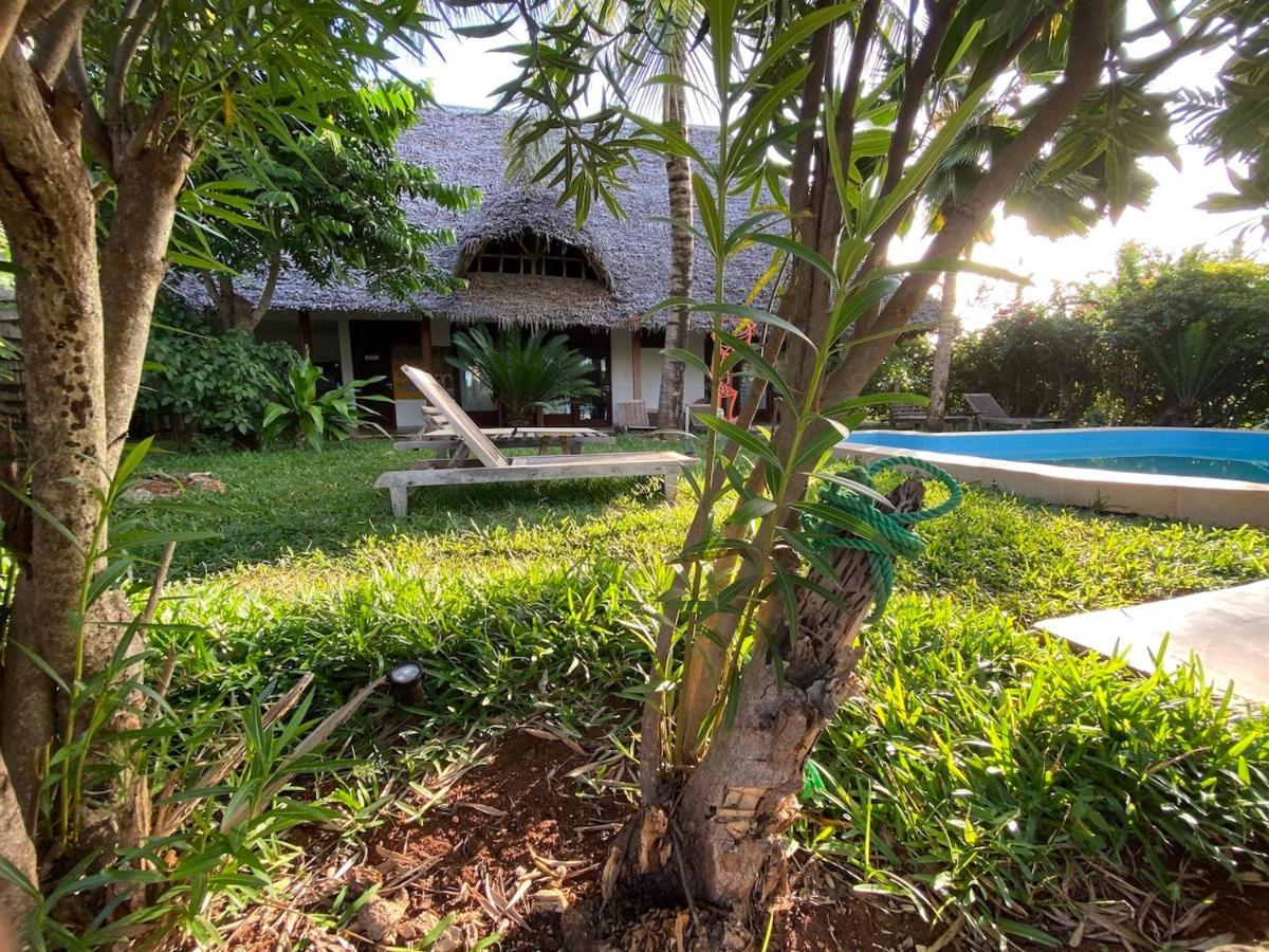 Art Hotel Zanzibar จัมเบียนี ภายนอก รูปภาพ