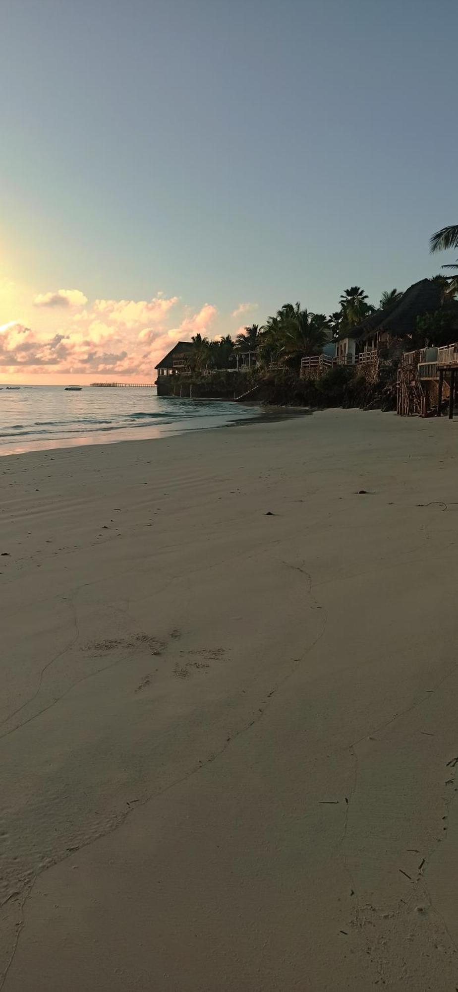 Art Hotel Zanzibar จัมเบียนี ภายนอก รูปภาพ