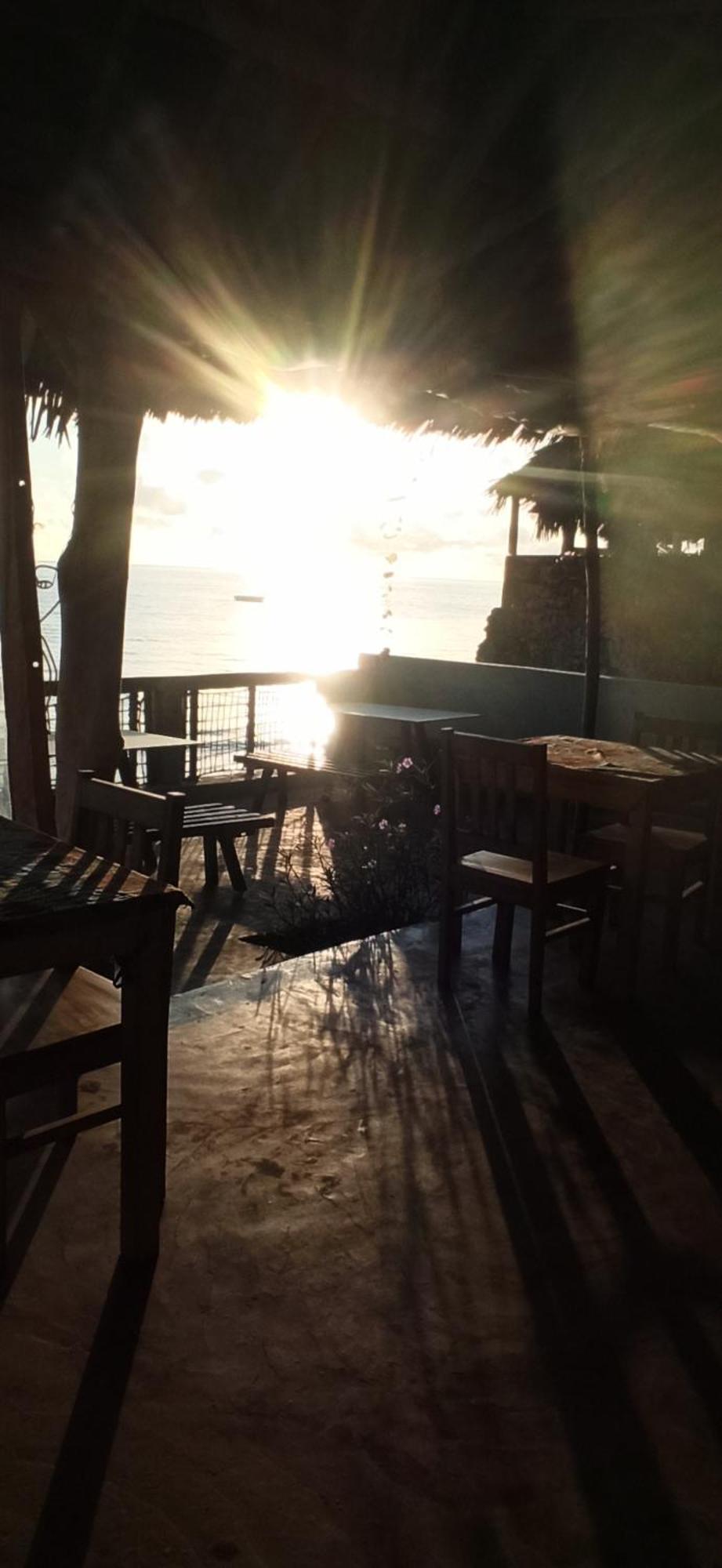 Art Hotel Zanzibar จัมเบียนี ภายนอก รูปภาพ